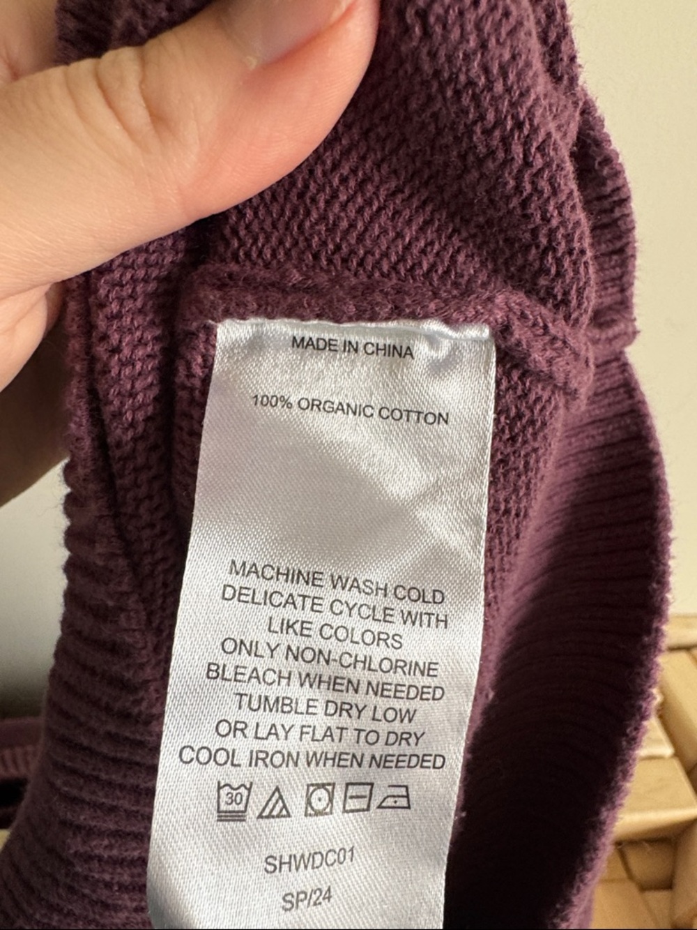 Quince mock neck Sweater in Plum - Picture 4 of 5